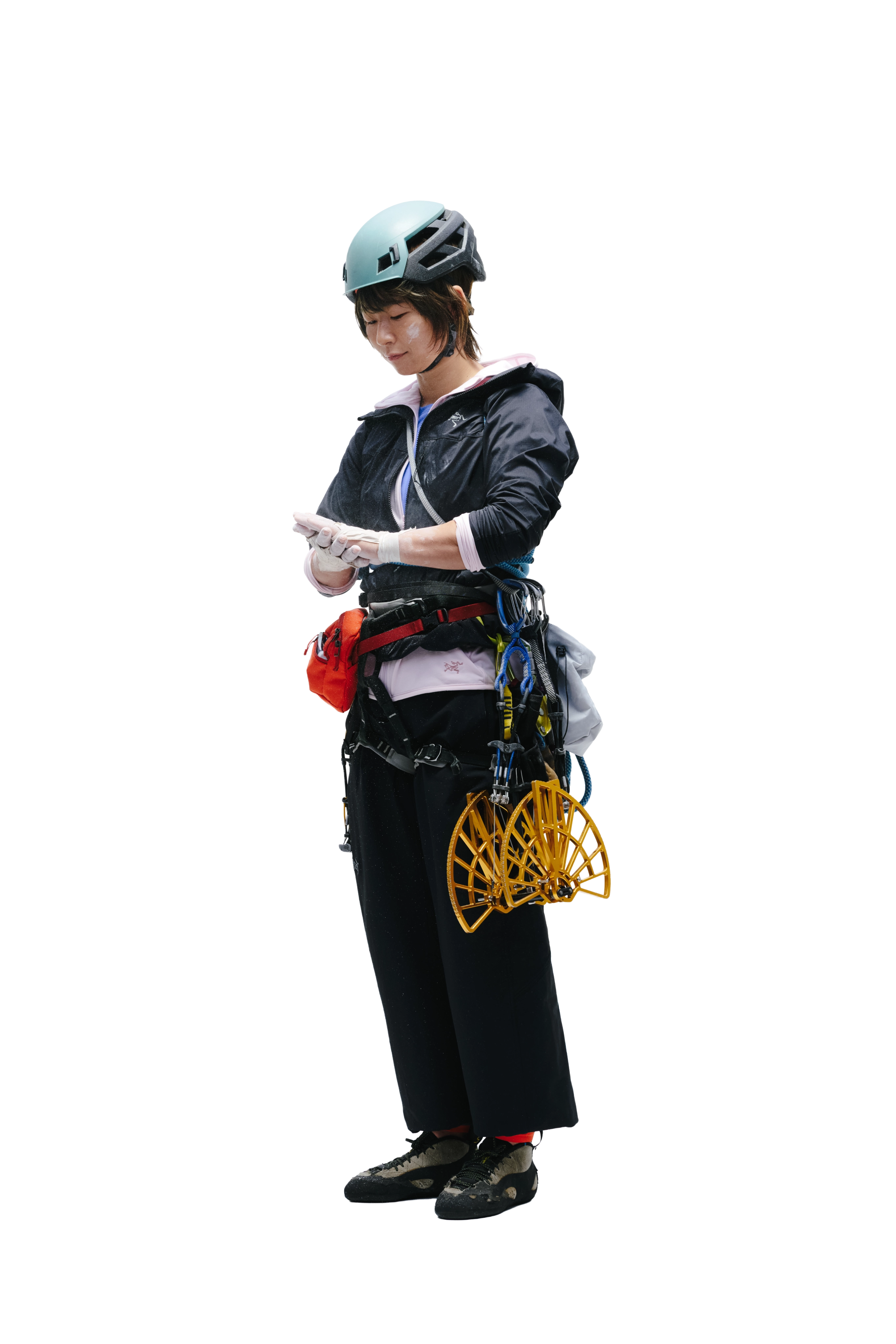 ギアを身につけた人物